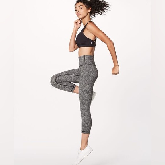 Lululemon Wunder Under High Rise Crop *23 w/luon fabric in heather - size 4 - Picture 13 of 13